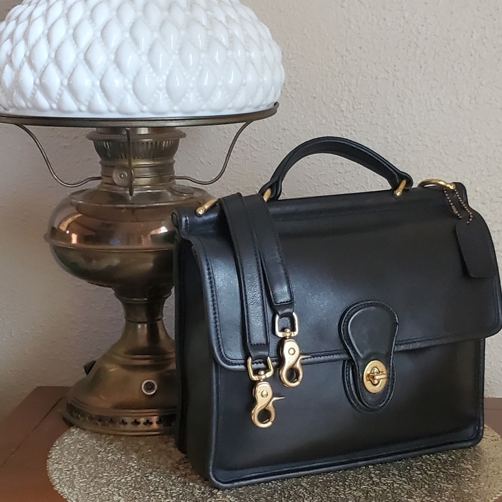 Vintage Black Coach Willis 9927